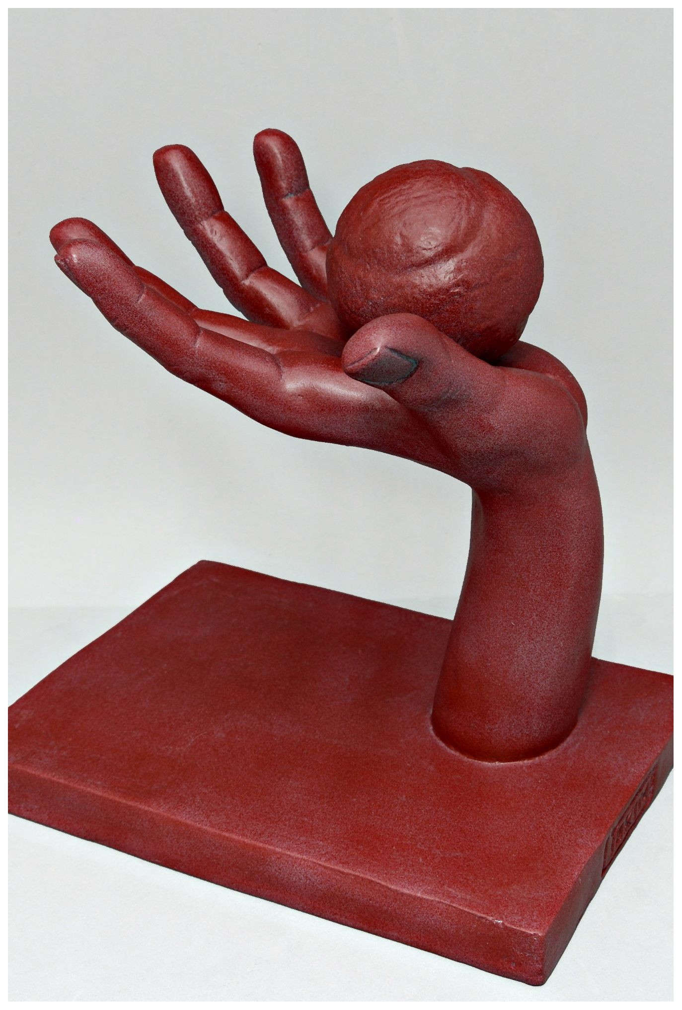DAVIS - Sculpture by Yokin.