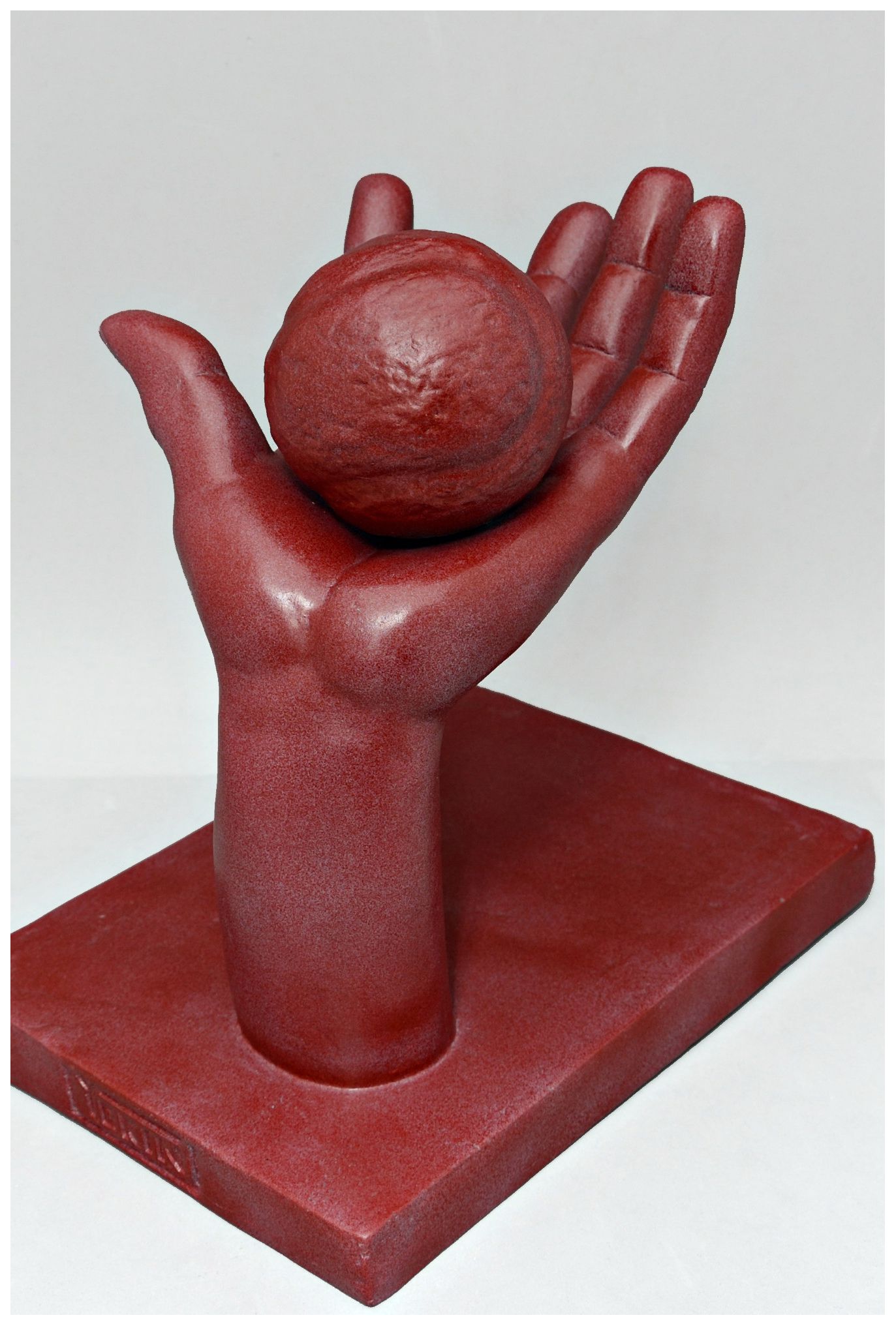 DAVIS - Sculpture by Yokin.